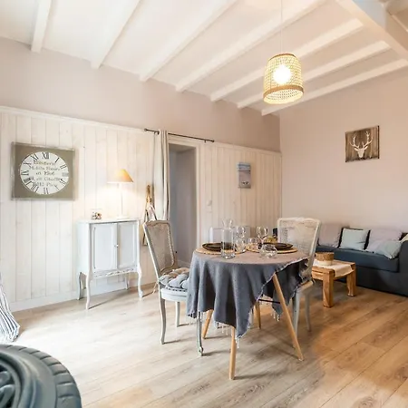 Holiday home Bien Etre Sauna Et Vertheuil-en-Medoc